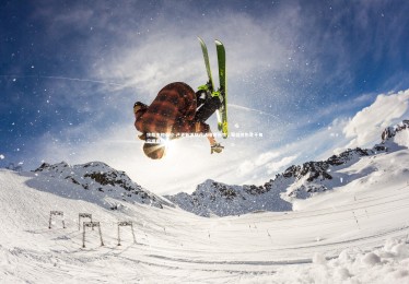 【ng体育官方网站】快船主帅泰伦-卢更新波格丹诺维奇伤情，臀部挫伤处于每日观察状态